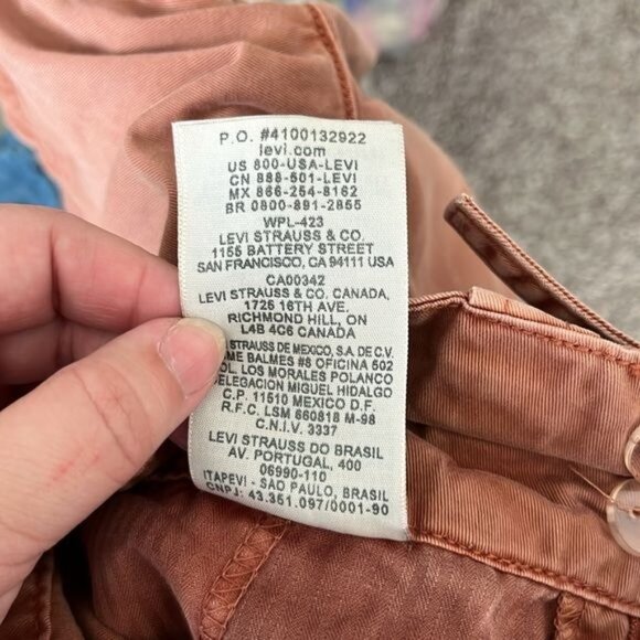 Levi's Strauss & Co High Waisted Belted Shorts - Picture 9 of 10